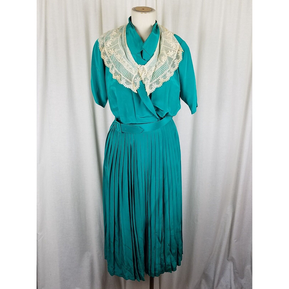 Vintage Carole M Studio Wrap Blouson Lace Collar Pleated Skirt Dress Womens 12